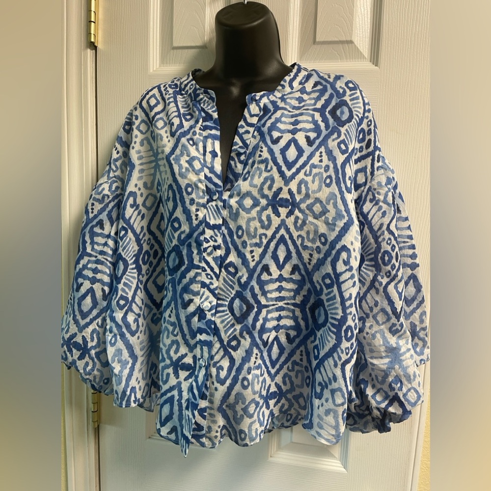NWT medium by FATE blue and white blouse